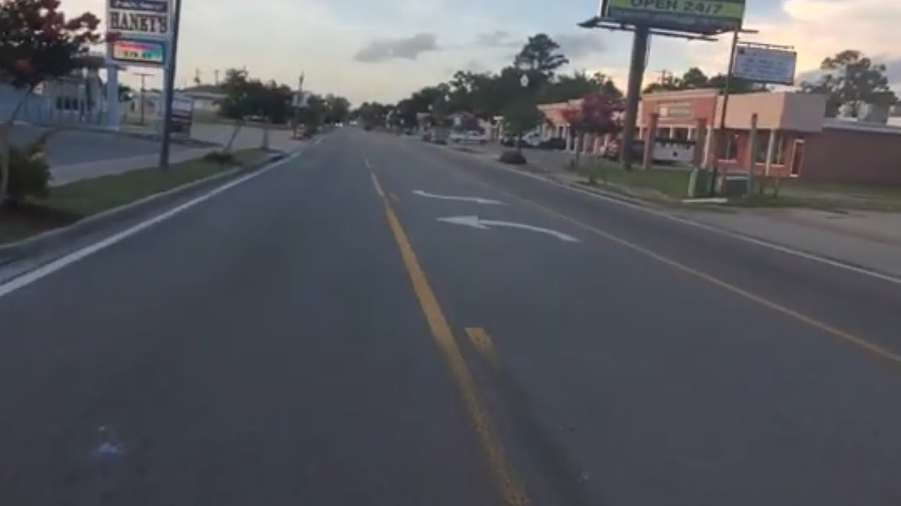 SKATEBOARDING D'IBERVILLE  MISSISSIPPI CENTRAL AVENUE ON INBOARD M1