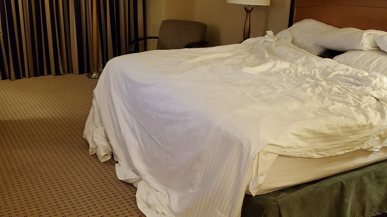 HOLLYWOOD HOTEL BAY SAINT LOUIS MISSISSIPPI ROOM REVIEW
