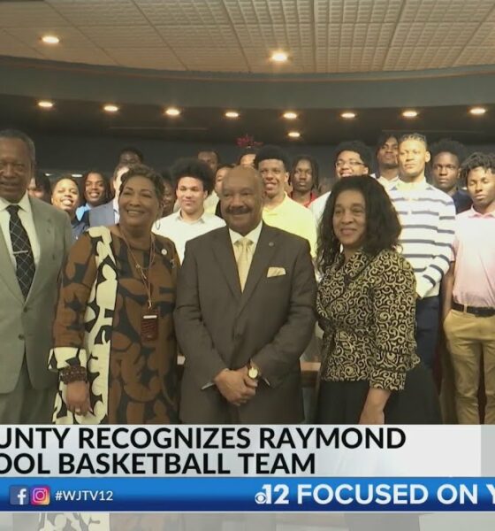 Raymond basketball team recognized for State Championship win