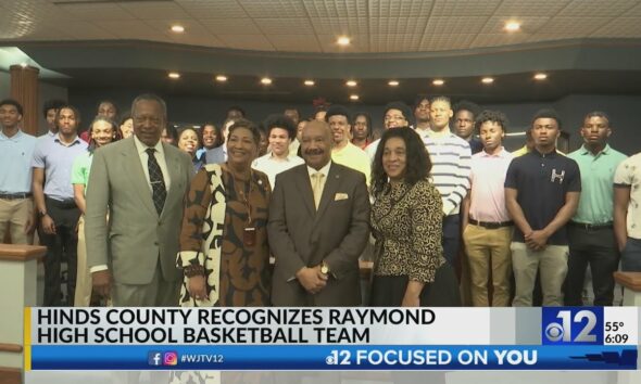 Raymond basketball team recognized for State Championship win