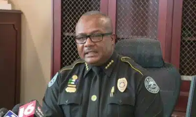 JPD searching for suspect in theft of vehicle with child inside
