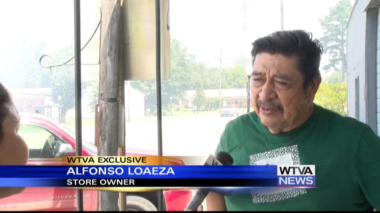 Grocery store owner loses everything in Vardaman fire