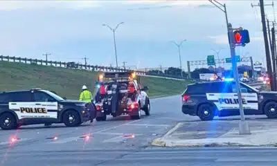 6 children ejected after driver loses control of vehicle when tire blows out on I-35, police say