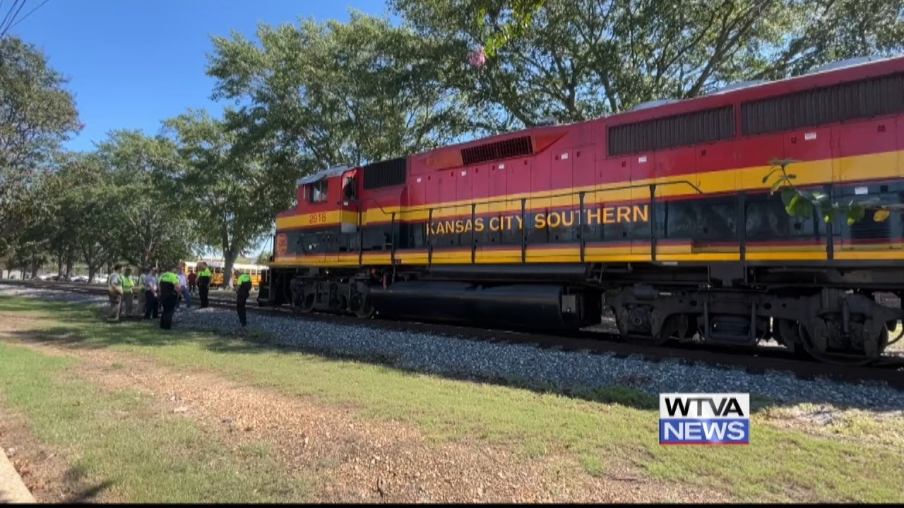 No injuries reported after train and truck collided in downtown Tupelo