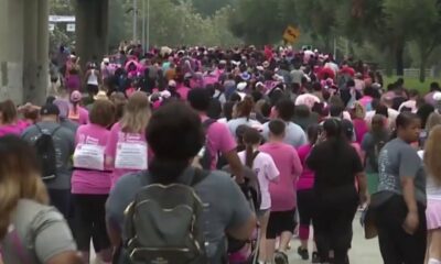 Thousands of Houstonians gather to support breast cancer awareness in "Race for the Cure" fundraiser