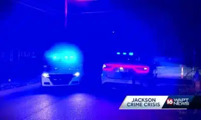 Should JPD have 2 officers in one patrol vehicle?