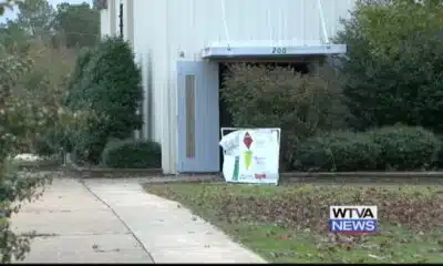 Lee County voting precinct saw brief delay because of machine jam