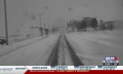LIVE: Snow on Highway 90 in Biloxi