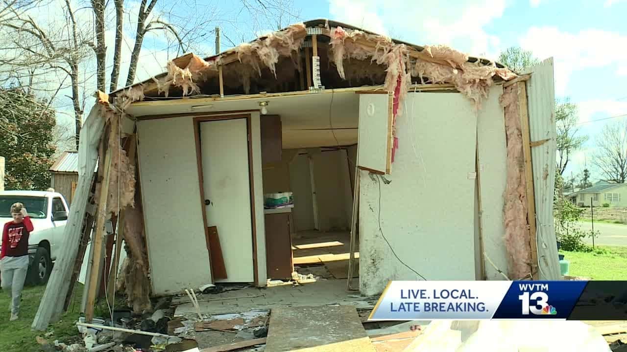 "HE LOST EVERYTHING HE OWNS" : Volunteers help those in need in Calera