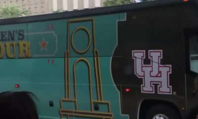 University of Houston Cougars greeted in San Antonio ahead of Final Four