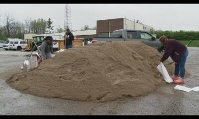 St. Louis area homeowners stock up on sandbags as more rain hits the region