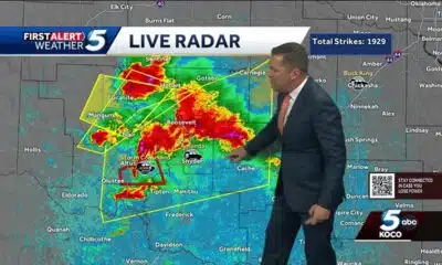 Tracking tornado-warned storms near Altus