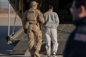 WATCH: DOJ asks judge to deny IL’s motion to dismiss migrant sanctuary lawsuit | Illinois