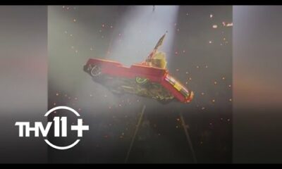Beyoncé handles car tilting in air during Houston show