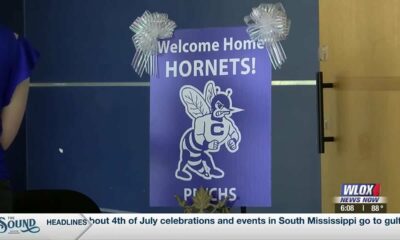 Coach-turned-mayor Billy Knight speaks at Carver High School reunion