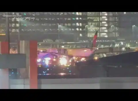25 people hurt in turbulence scare on Delta flight