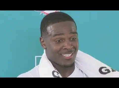 Camp Dolphins: Running back De’Von Achane responds to Tyreek Hill comments